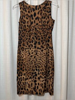 Doncaster Collection Leopard Print sleeveless pencil Dress size 2P  knee length